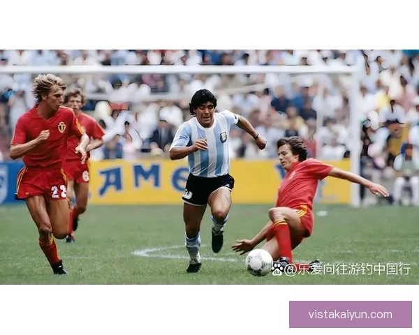 乌克兰足球新星伊利亚·扎巴尔尼持续展现实力，未来发展备受期待